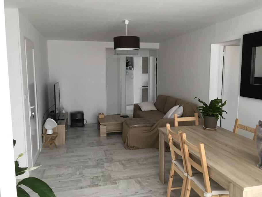 Appartement T3 Proche De La Mer Narbonne Exterior photo